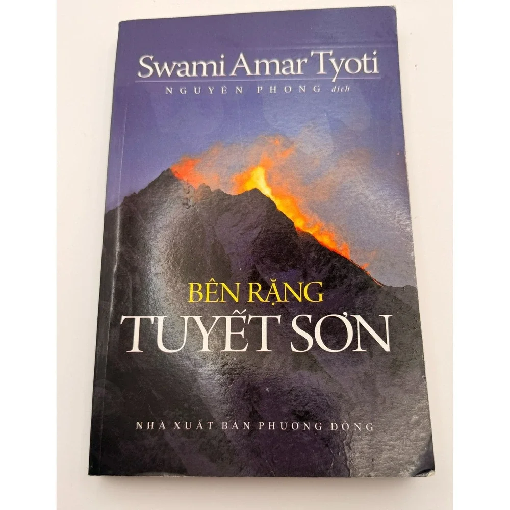 Ben Rang‎ Tuyet Son Swami Amar Tyoti Vietnamese Paperback Spiritual Book
